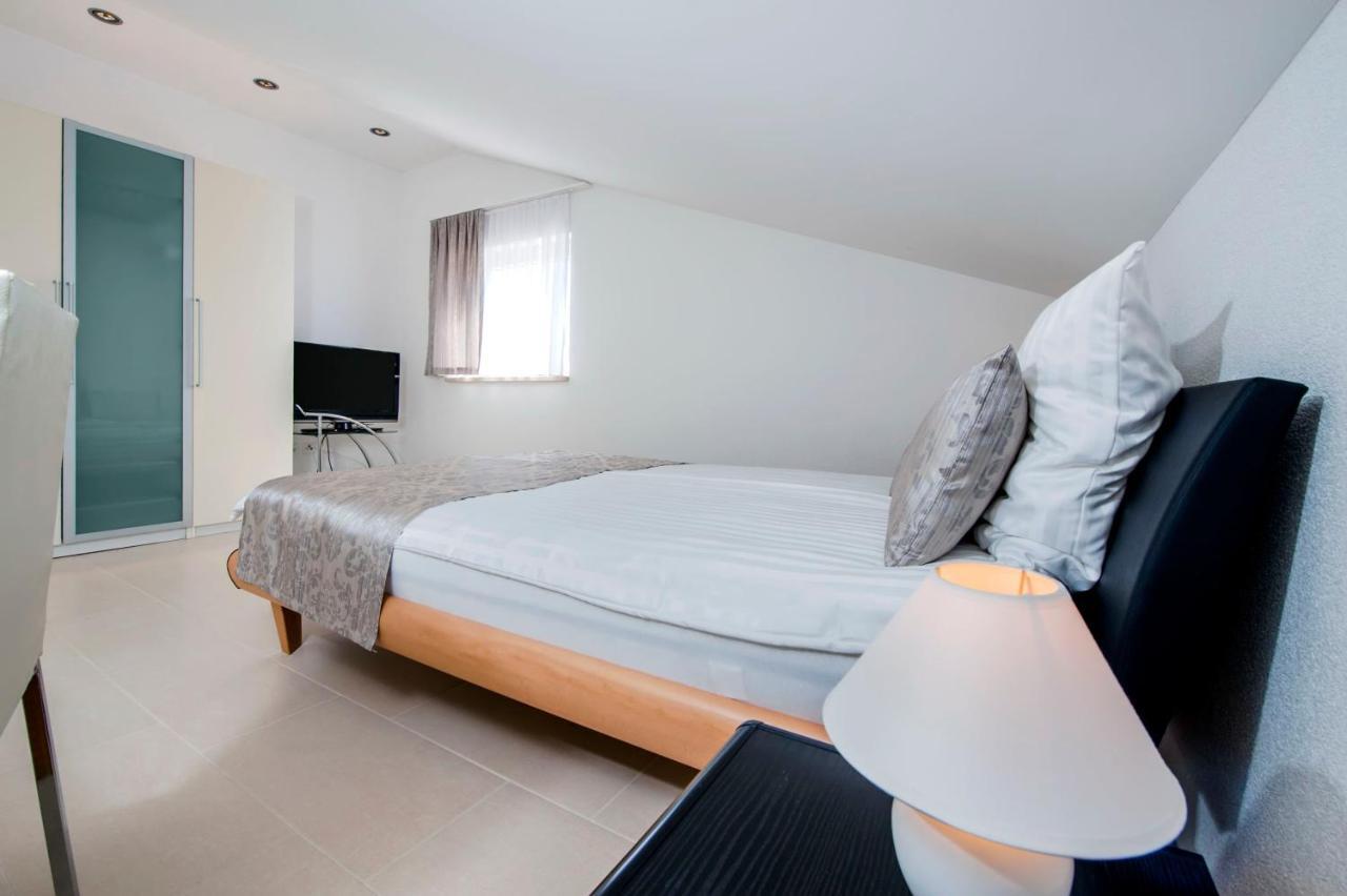 Apartments Anamar Rovinj Eksteriør billede